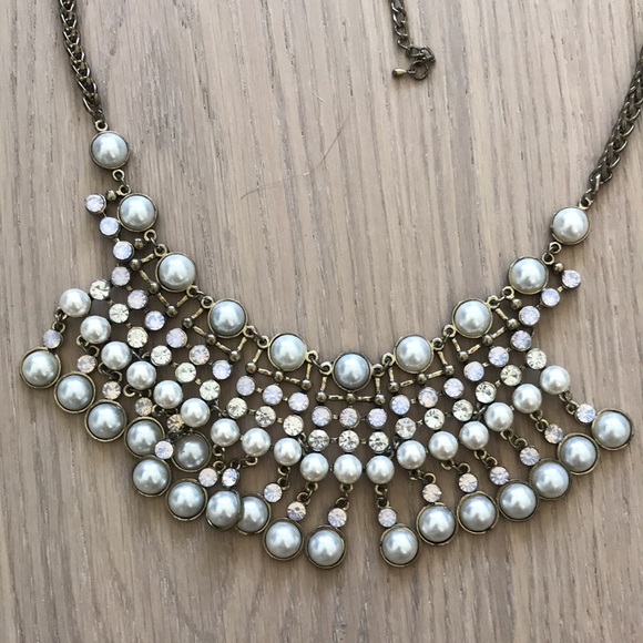 Bib necklace - Picture 2 of 3